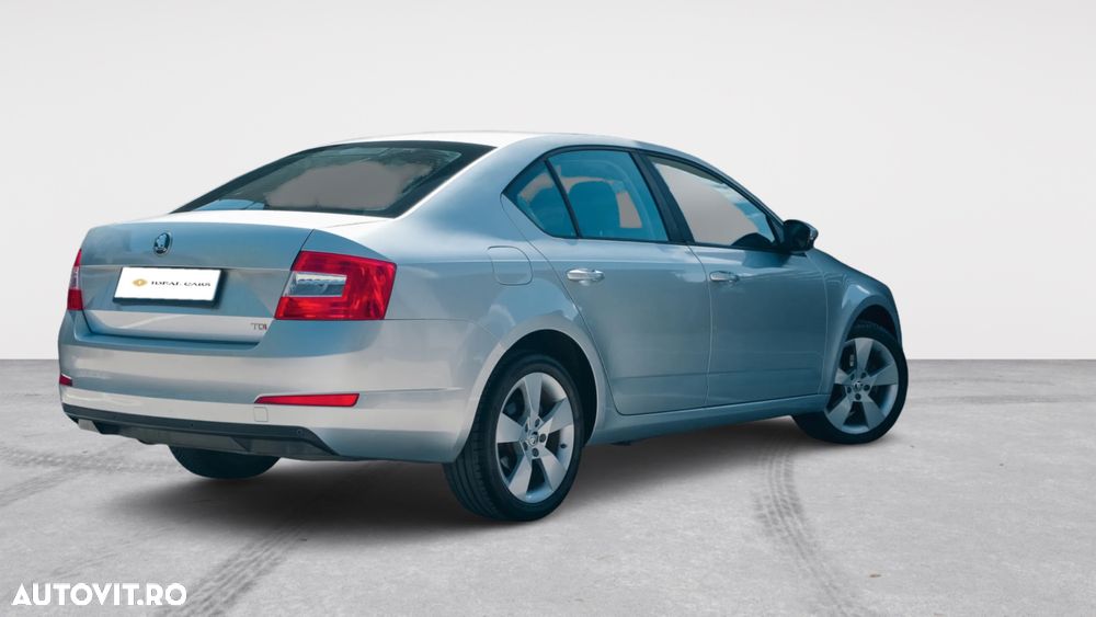 Skoda Octavia 2.0 TDI ELEGANCE DSG - 6