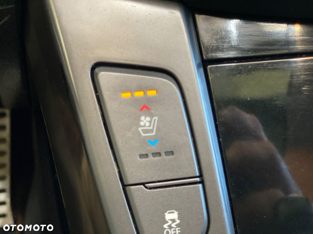 Hyundai i40 1.7 CRDi Business - 37