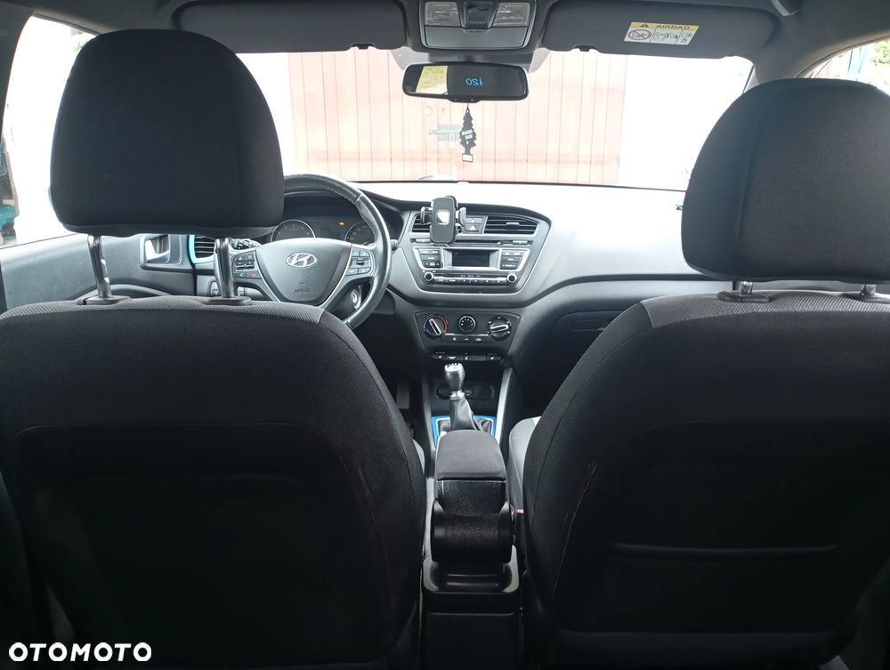 Hyundai i20 1.2 Passion - 6