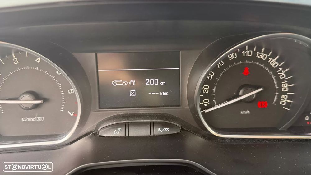 Peugeot 2008 1.2 PureTech Style - 34