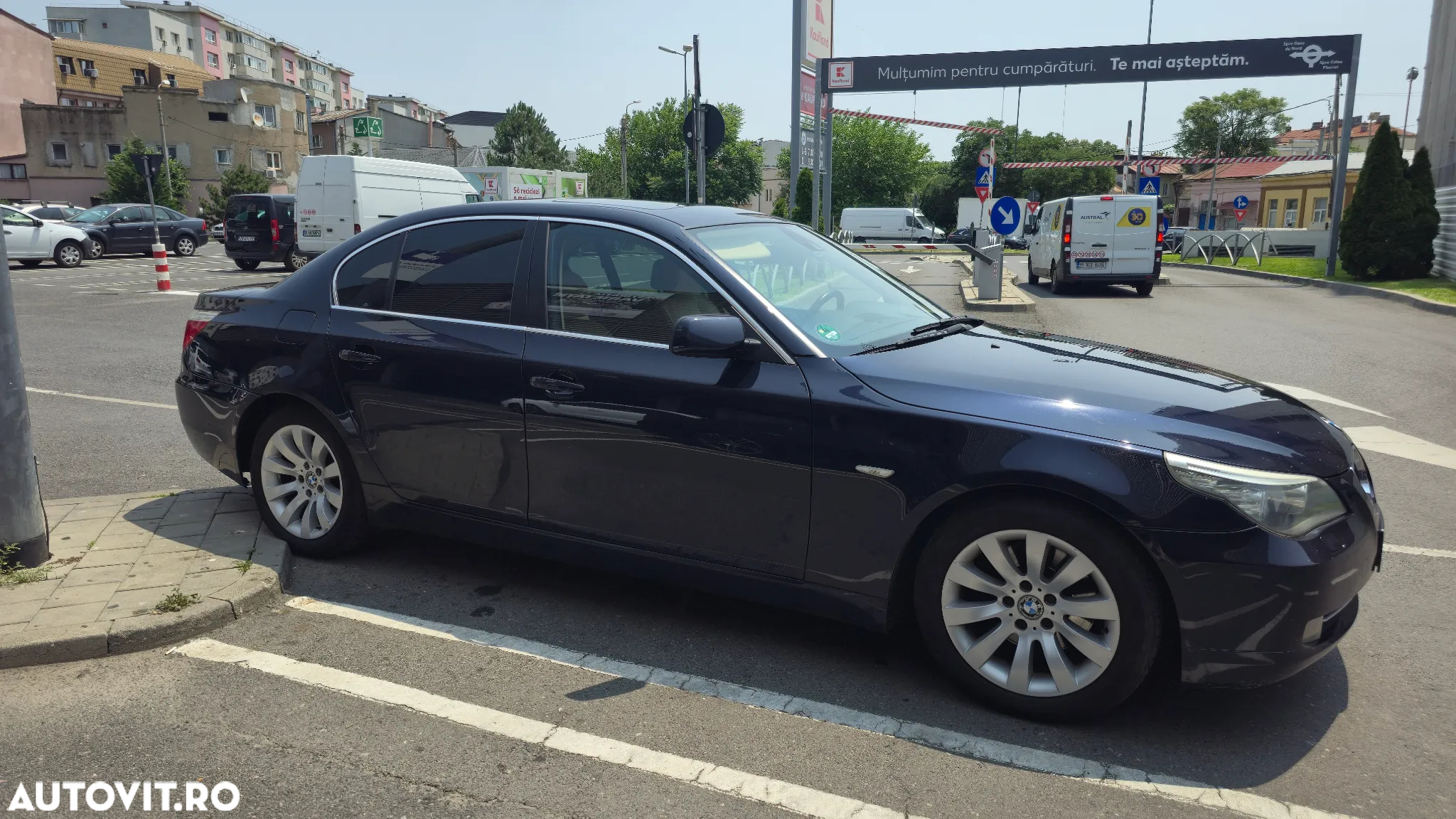 BMW Seria 5 520d - 12