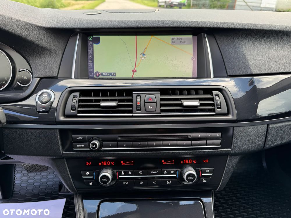 BMW Seria 5 520d Luxury Line - 38