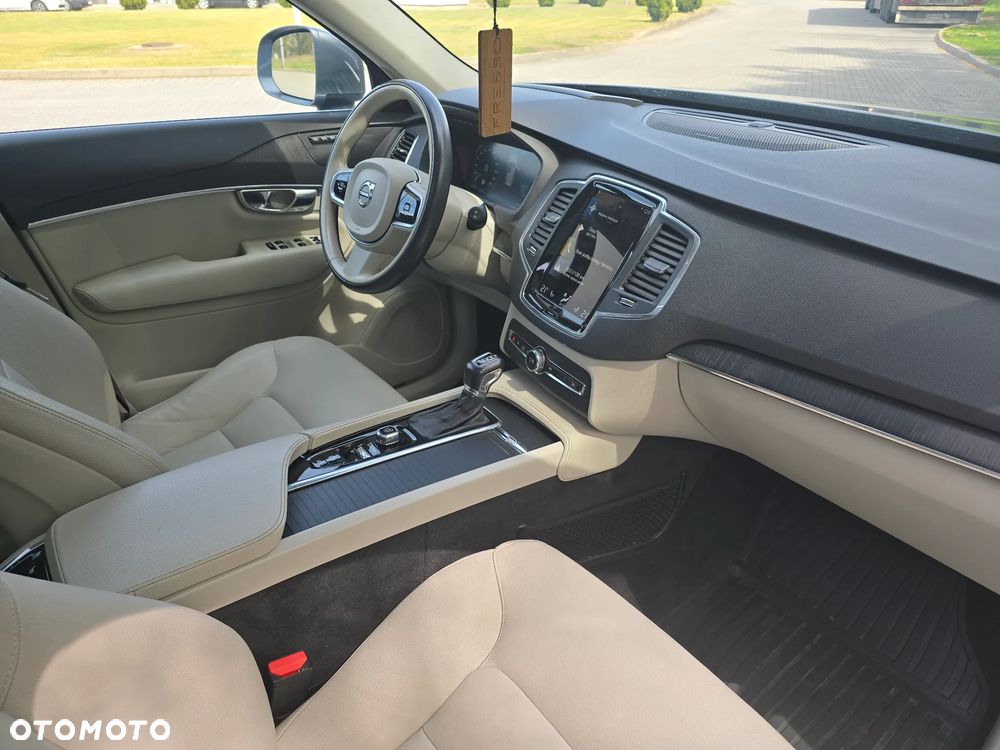 Volvo XC 90 T6 AWD Geartronic Momentum Pro - 25