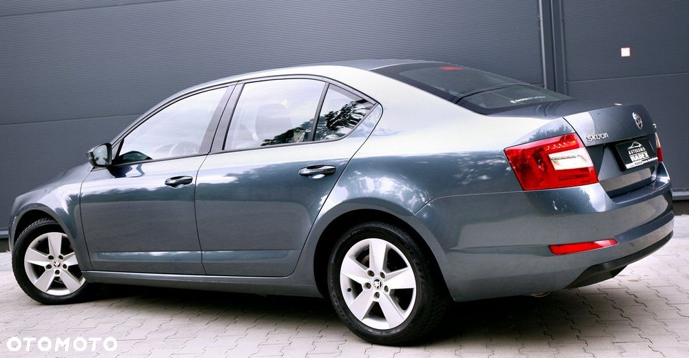 Skoda Octavia 2.0 TDI Edition DSG - 8