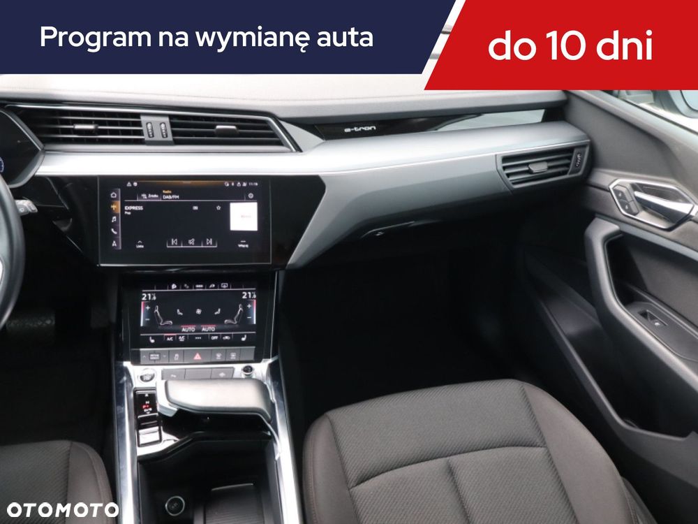 Audi e-tron - 10