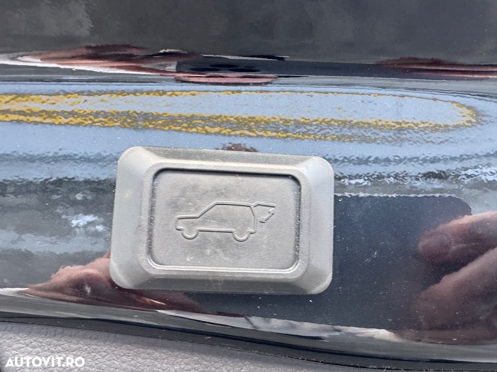 Toyota RAV4 2.5 4x4 Black Edition - 18