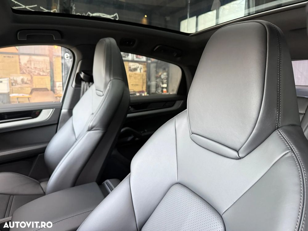 Porsche Cayenne Coupe Standard - 22
