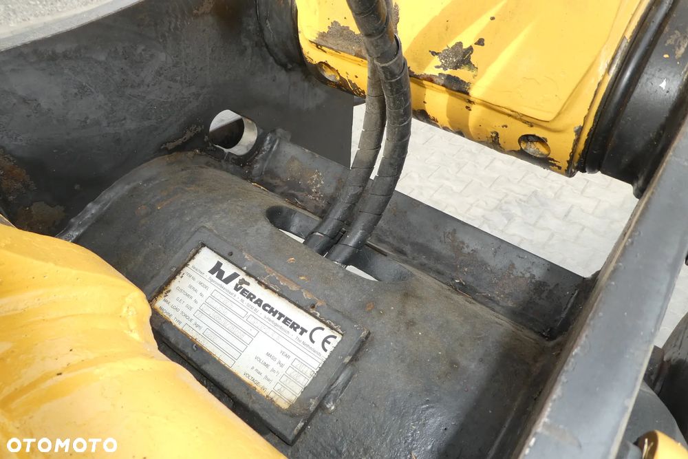 Caterpillar M316D - 12