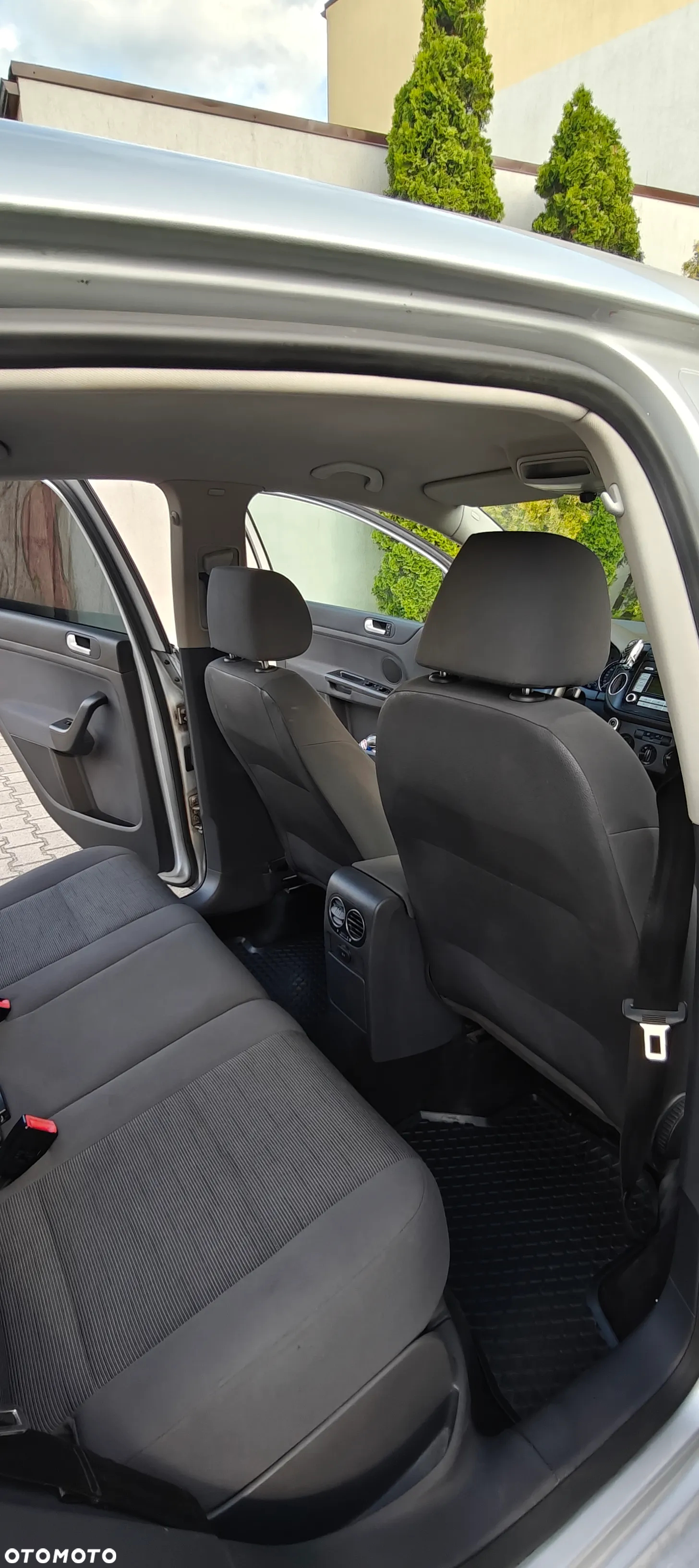 Volkswagen Golf Plus - 11