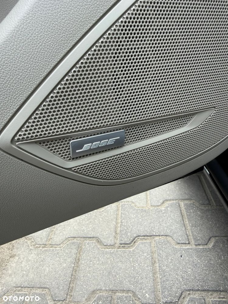 Opel Insignia - 25
