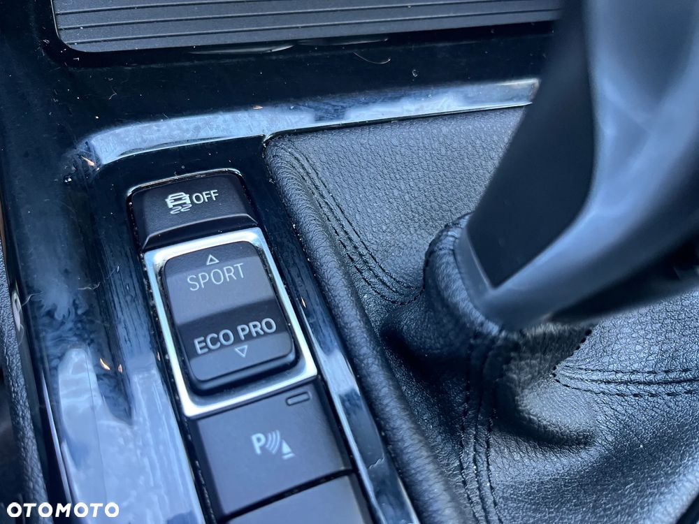 BMW X1 sDrive18d sport - 28