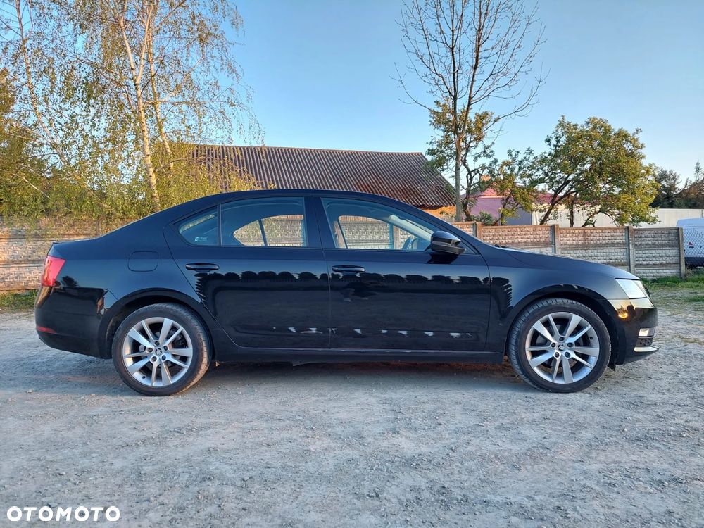 Skoda Octavia 1.5 TSI ACT Style DSG - 9