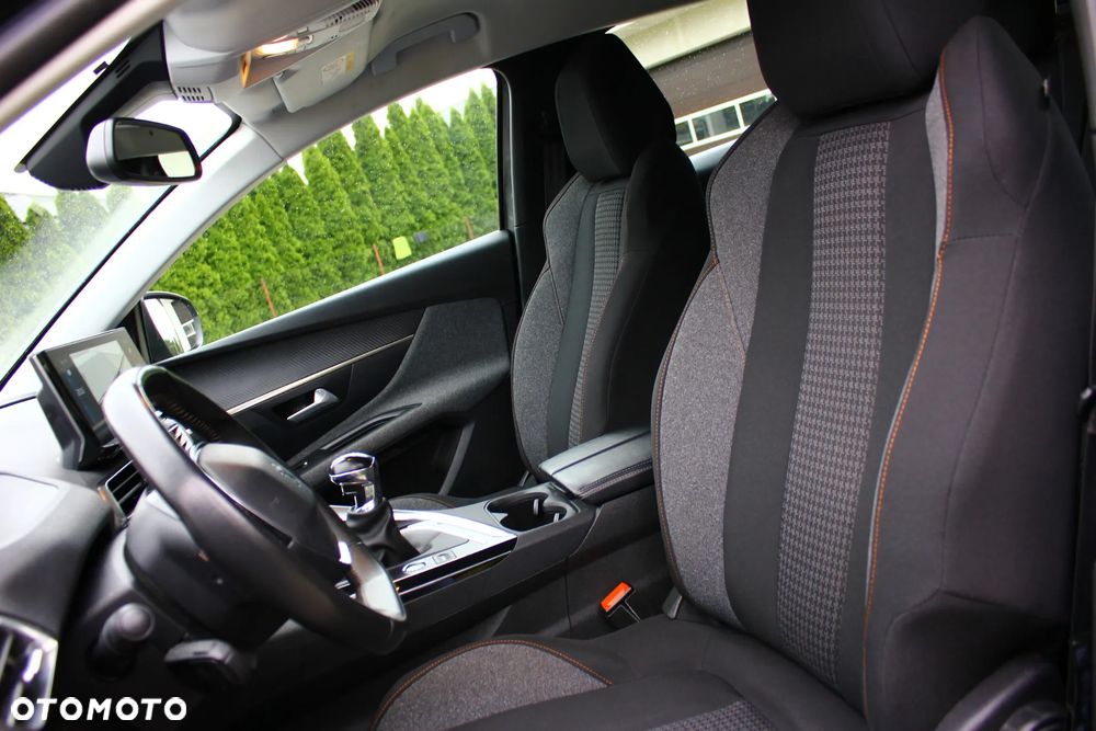 Peugeot 3008 1.5 BlueHDi Allure Pack S&S - 26