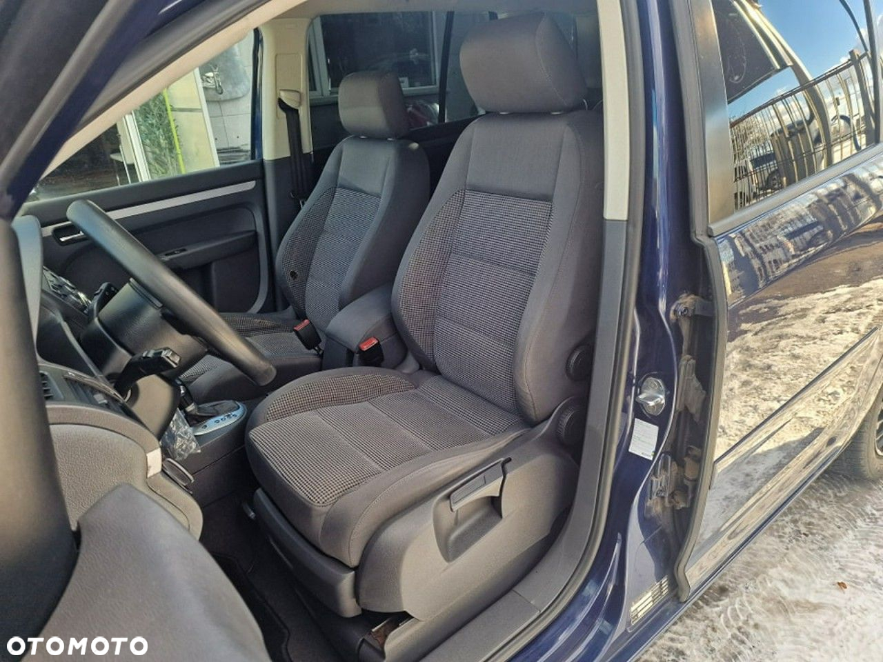 Volkswagen Touran 2.0 TDI DPF BlueMotion Technology DSG Life - 6