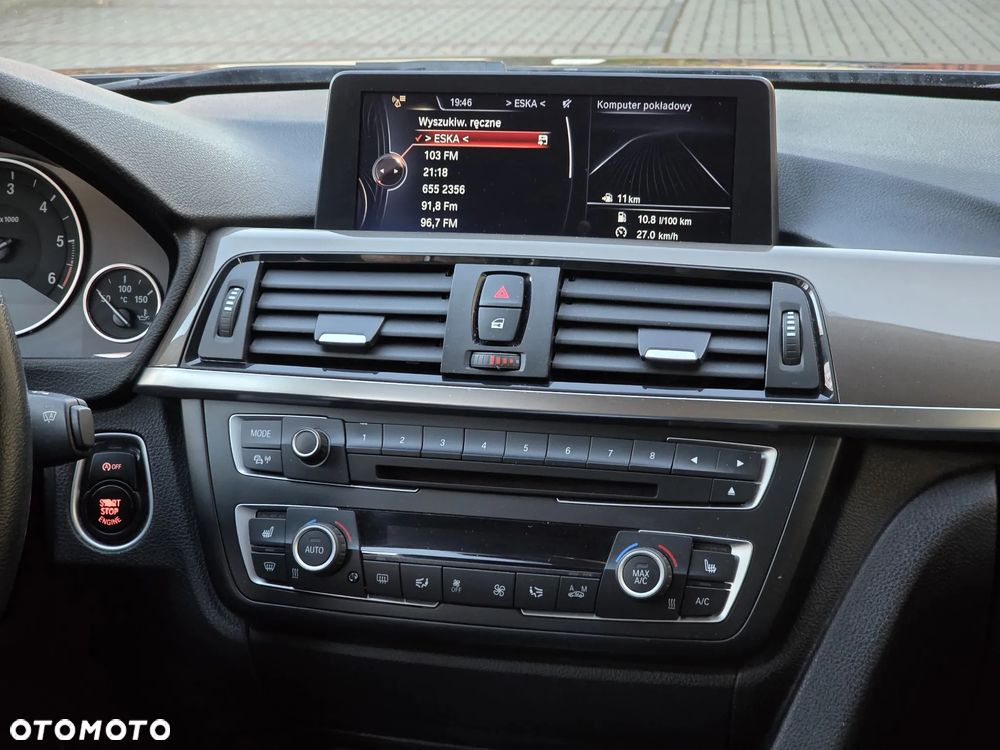 BMW Seria 3 330d Sport-Aut Blue Performance Modern Line - 22