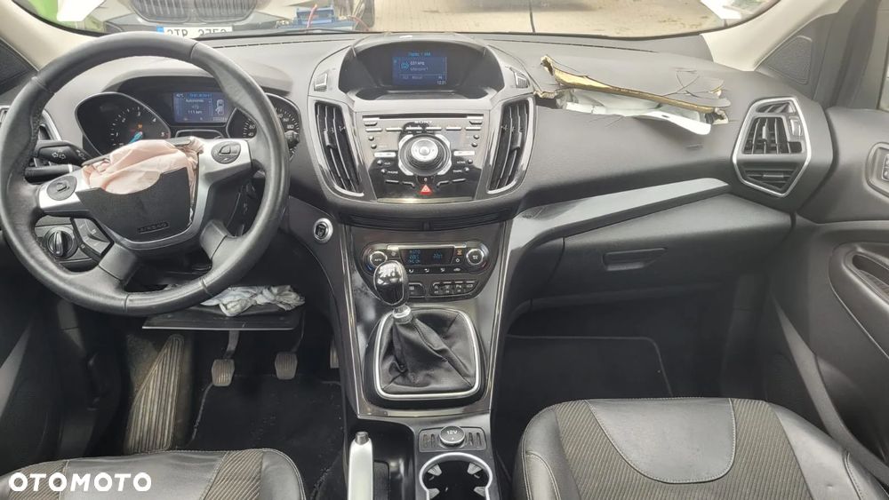 Ford Kuga 2.0 TDCi 2x4 ST-Line - 9