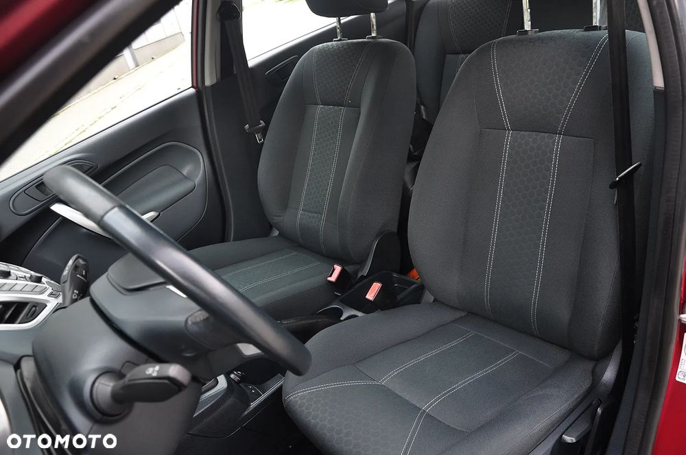 Ford Fiesta 1.6 Ti-VCT Titanium - 29