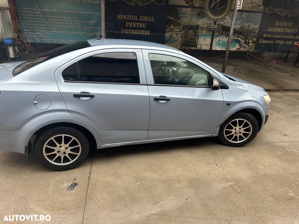 Chevrolet Aveo 1.2 DOHC 86 CP MT5 LS - 2