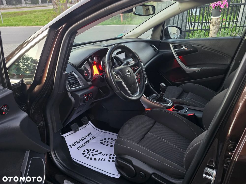Opel Astra 1.4 Turbo Cosmo - 26