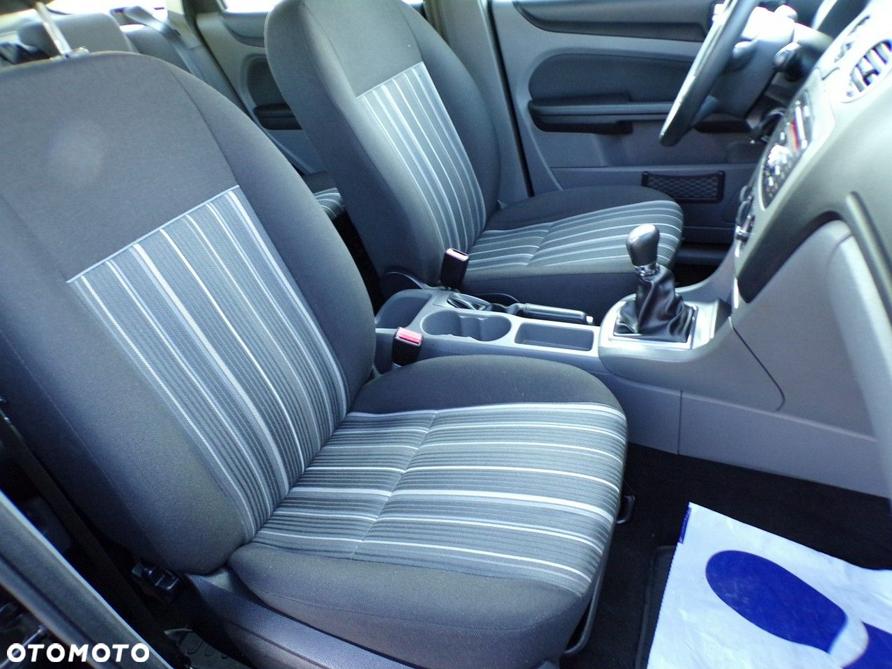 Ford Focus - 23