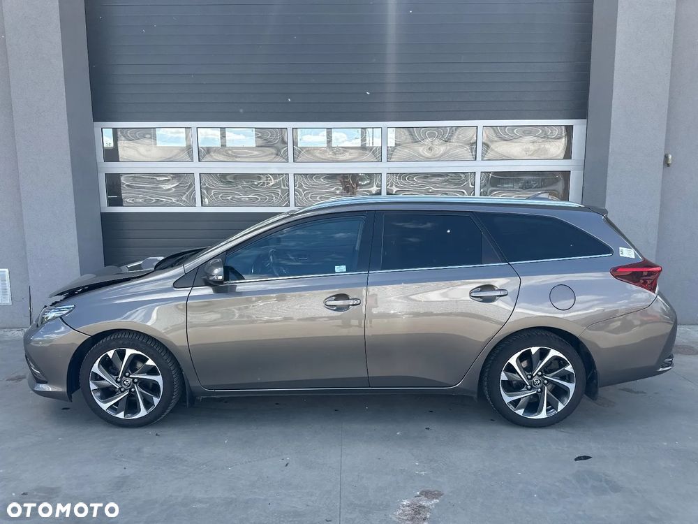Toyota Auris 1.6 Prestige - 7
