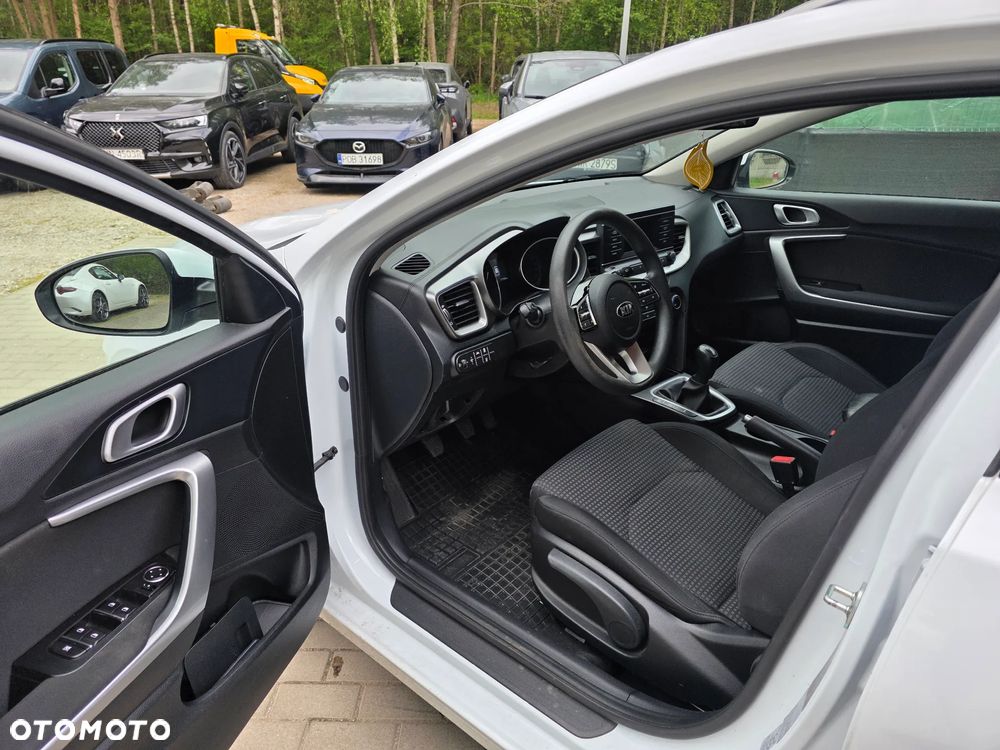 Kia Ceed 1.6 CRDi mHEV S - 7