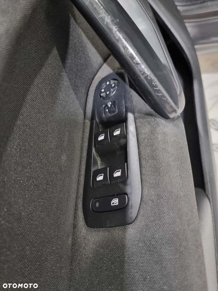 Peugeot 308 - 23