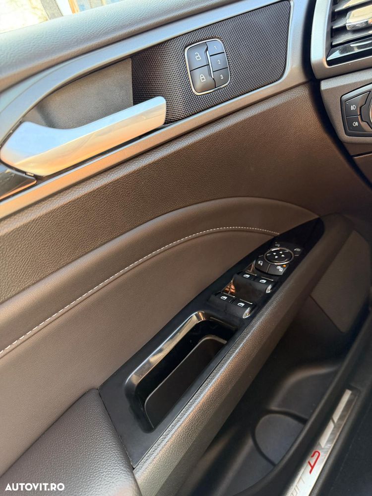 Ford Mondeo 2.0 TDCI PowerShift ST Line High - 14