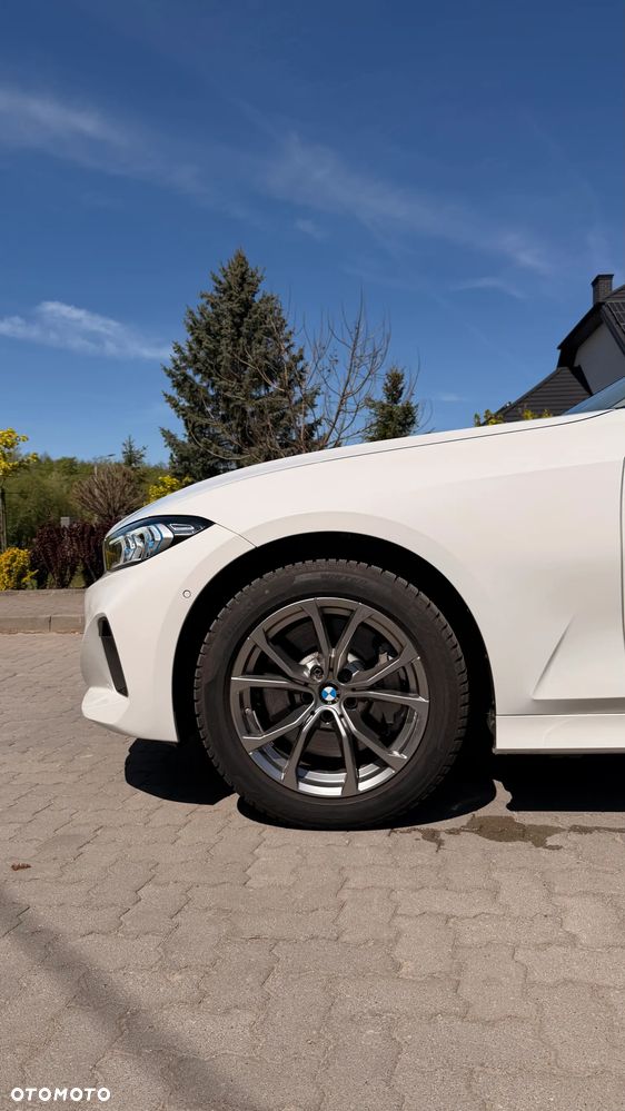 BMW Seria 3 330i xDrive - 8