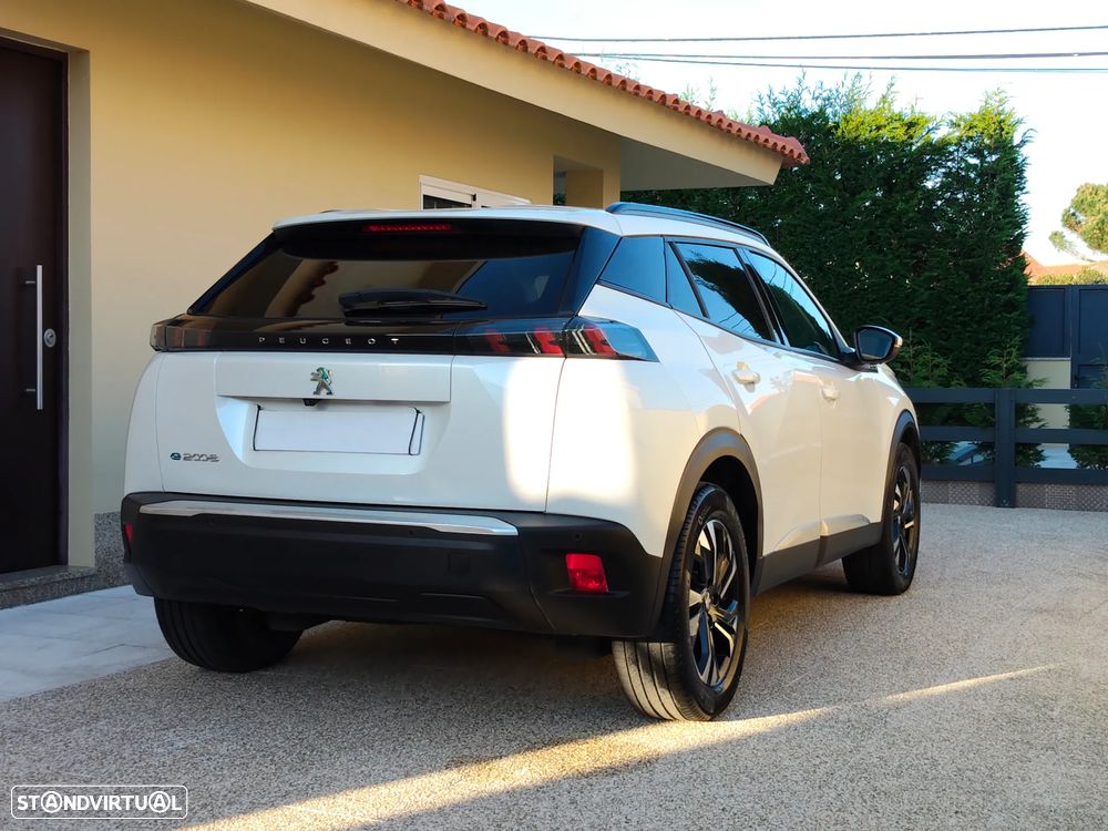 Peugeot e-2008 Allure Pack - 2