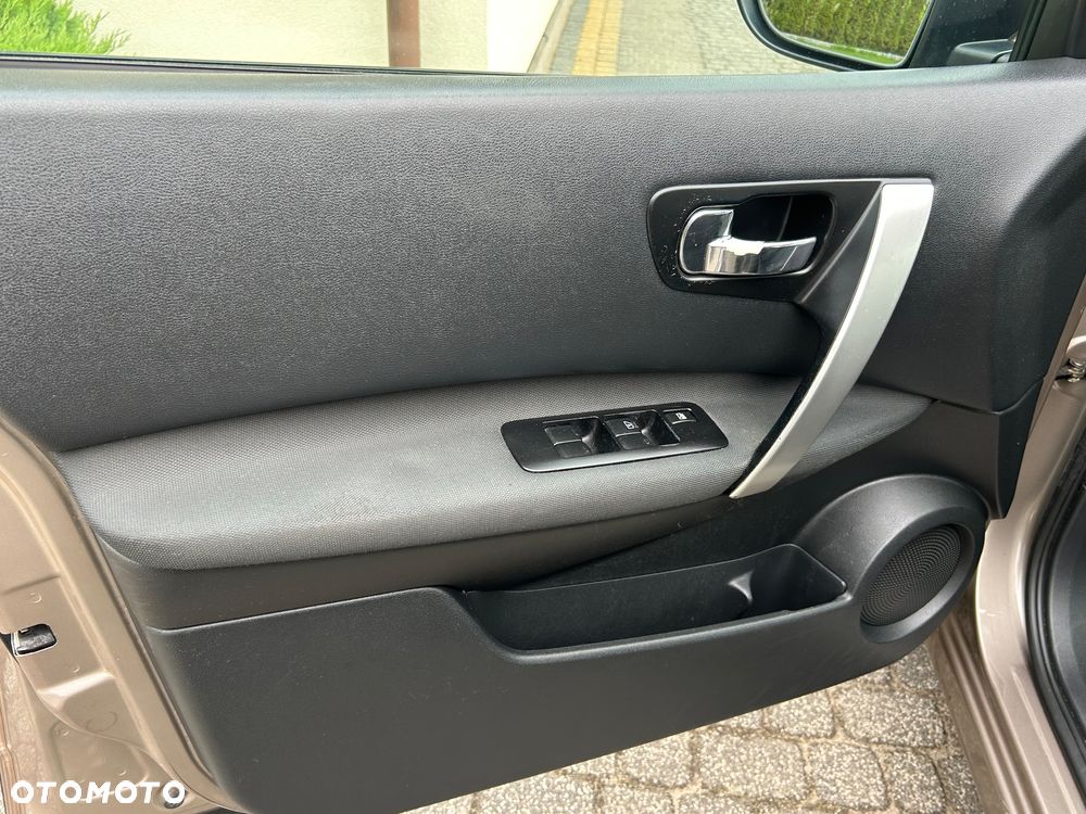 Nissan Qashqai 2.0 Acenta - 23