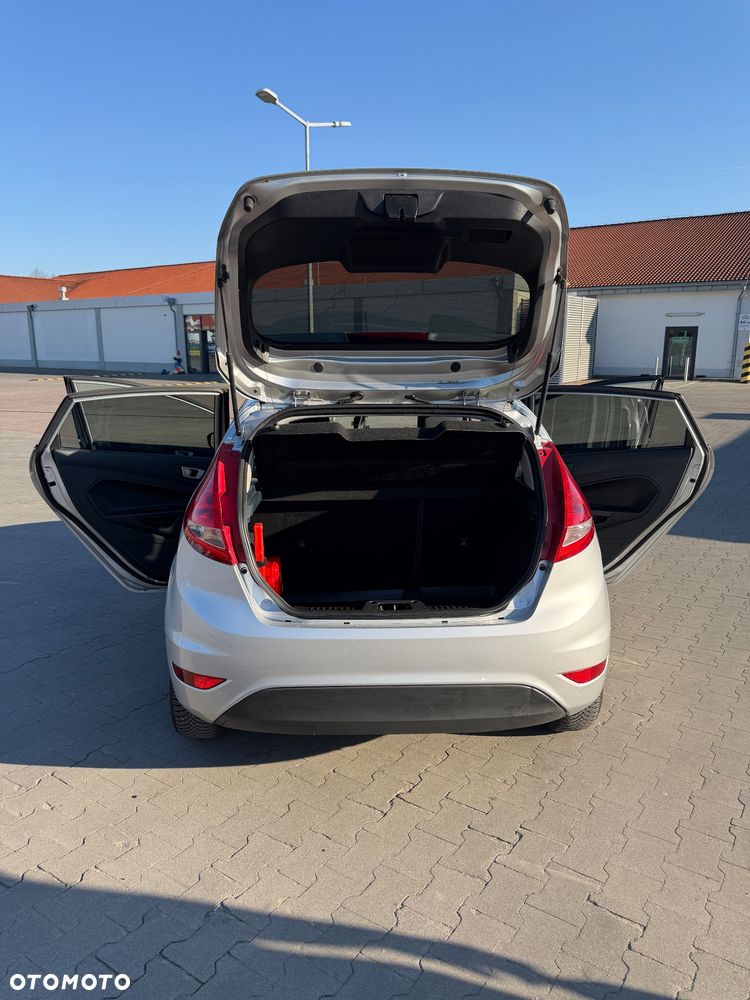 Ford Fiesta 1.25 Trend EU5 - 6