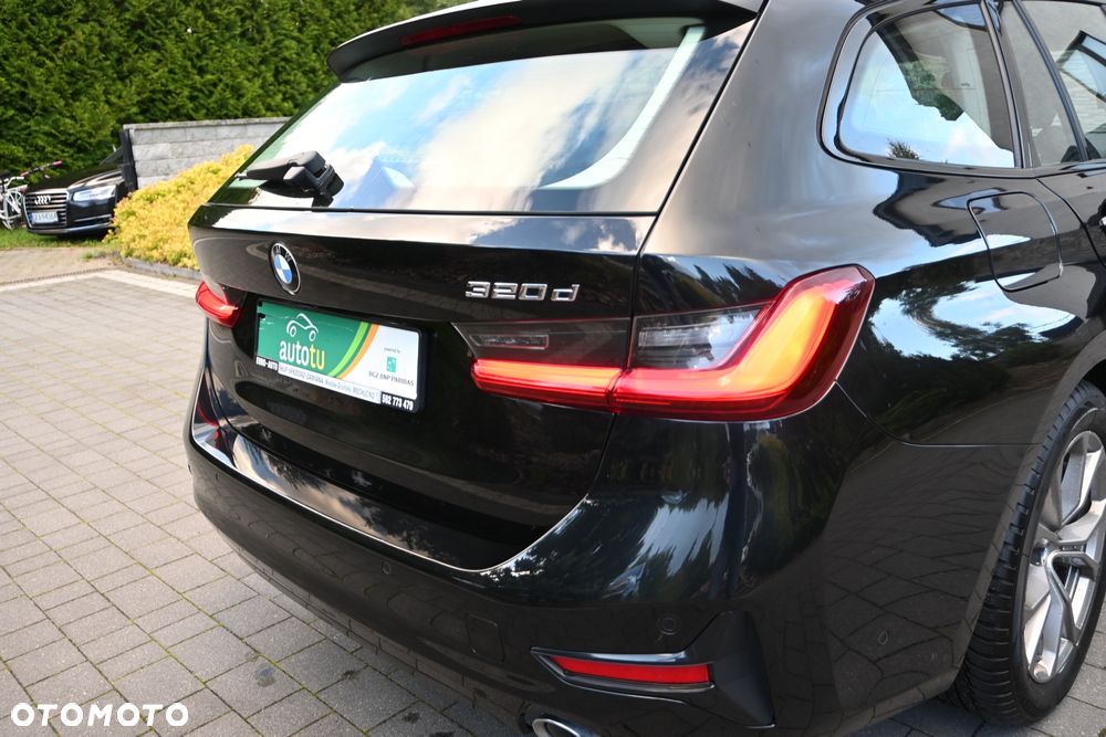 BMW Seria 3 320d MHEV Sport Line - 38