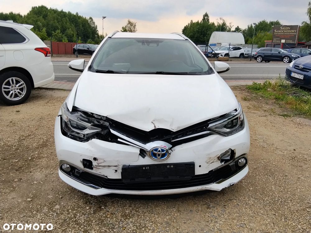 Toyota Auris Hybrid 135 Premium - 18