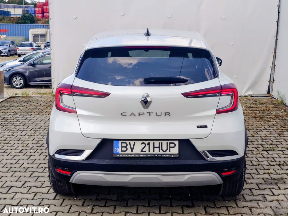 Renault Captur 140 EDC MHEV Techno - 9