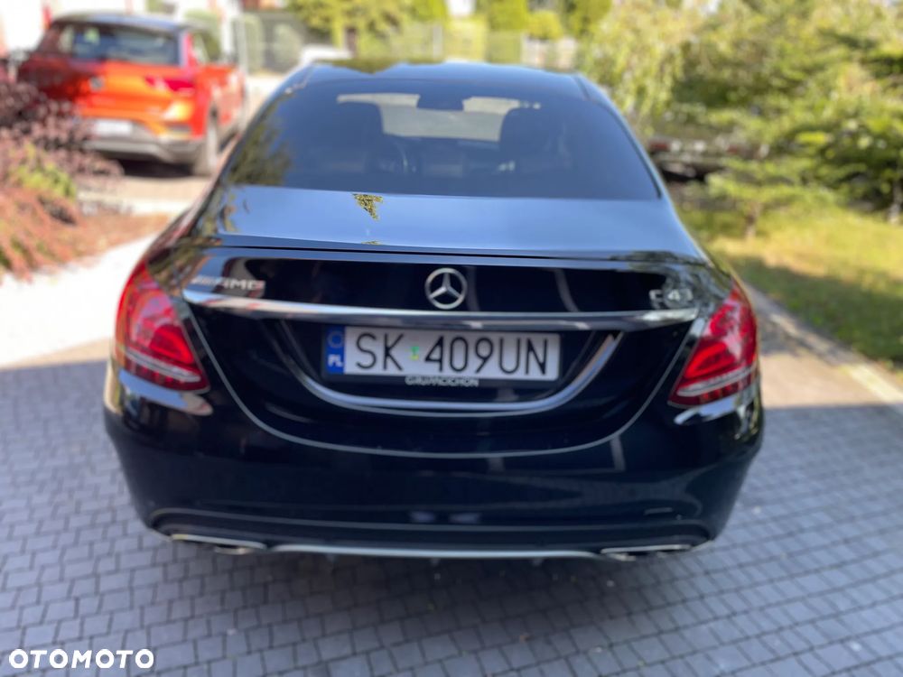 Mercedes-Benz Klasa C AMG 43 4-Matic - 7