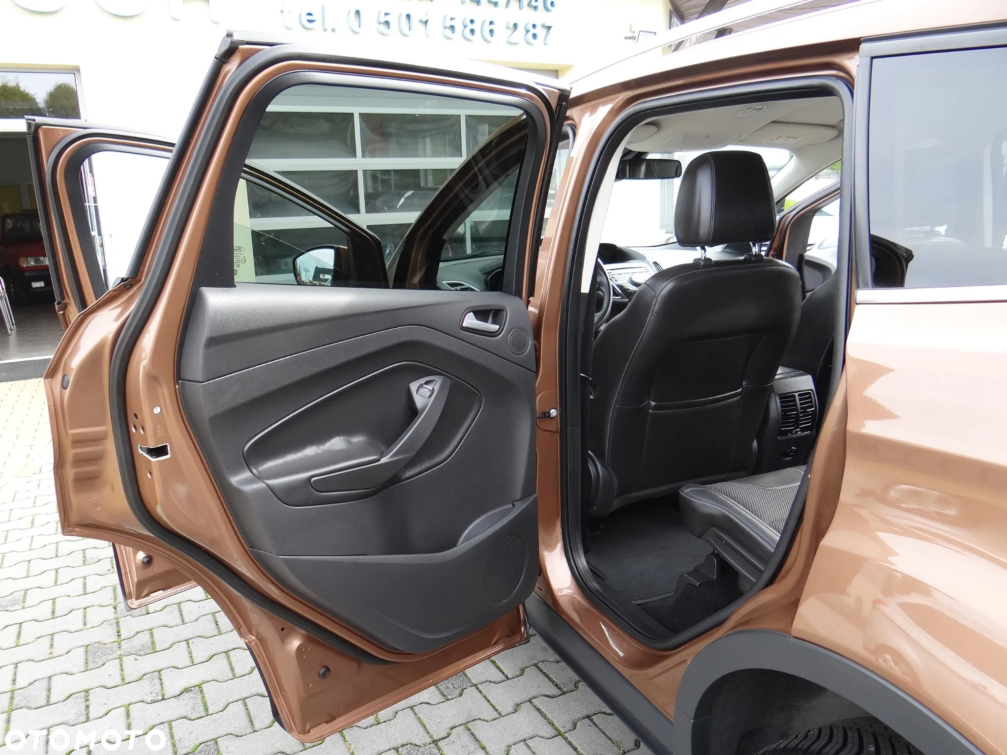 Ford Kuga 2.0 TDCi 4x4 SYNC - 37