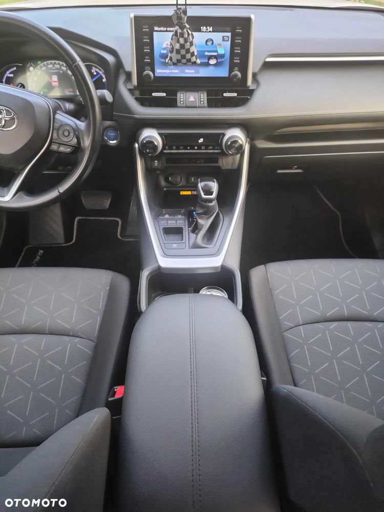 Toyota RAV4 - 7