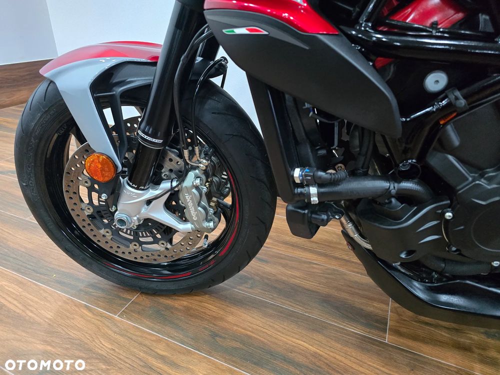 MV AGUSTA Brutale - 12