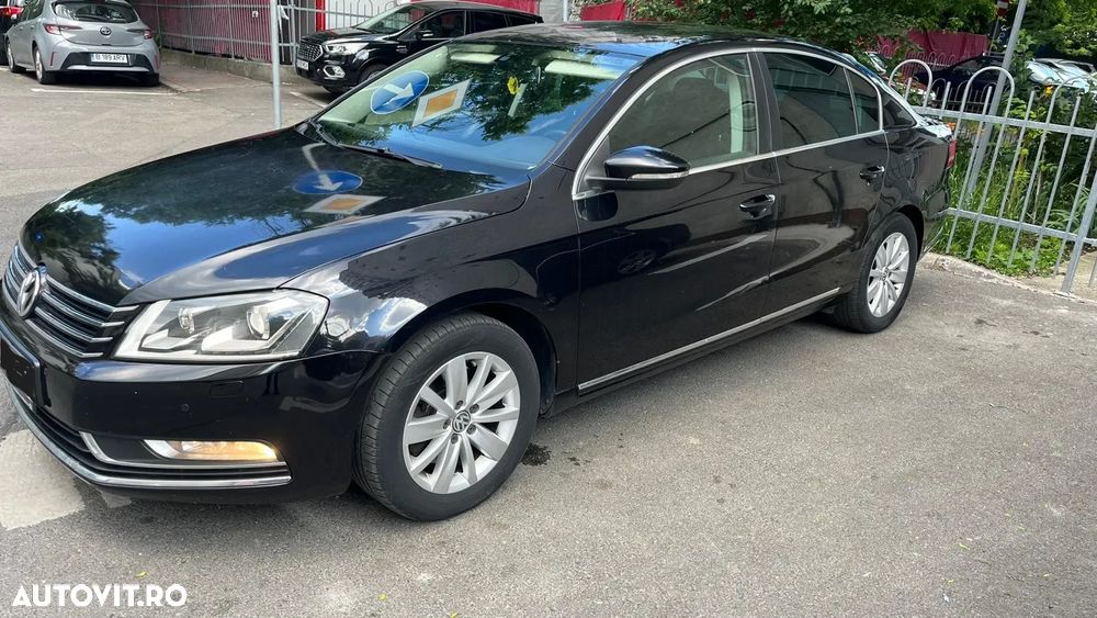Volkswagen Passat 2.0 TDI BlueMotion Tehnology 4Motion Comfortline - 11