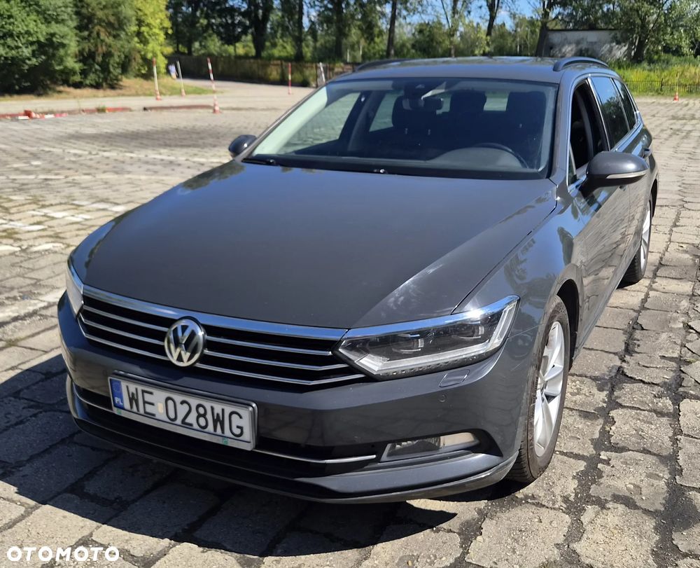Volkswagen Passat 2.0 TDI SCR Comfortline - 1