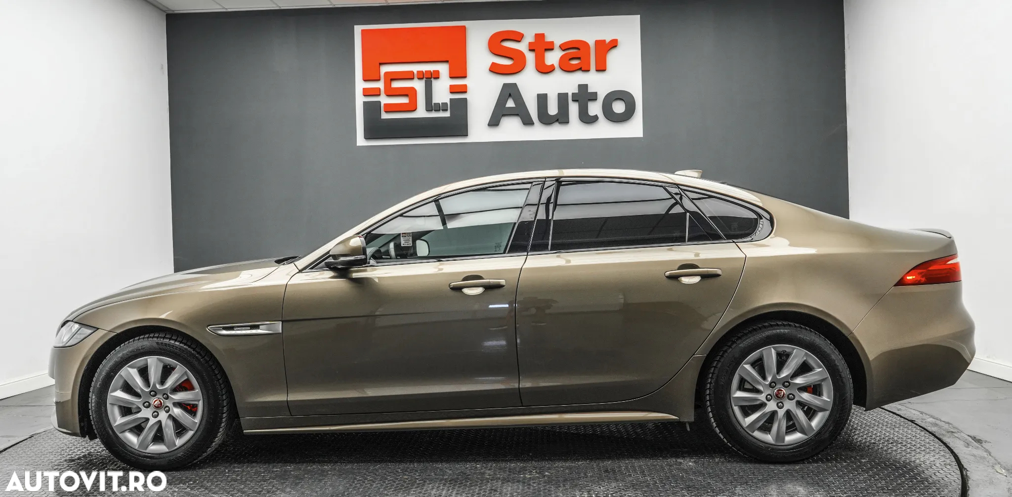 Jaguar XF 20d RWD E-Performance R-Sport - 9