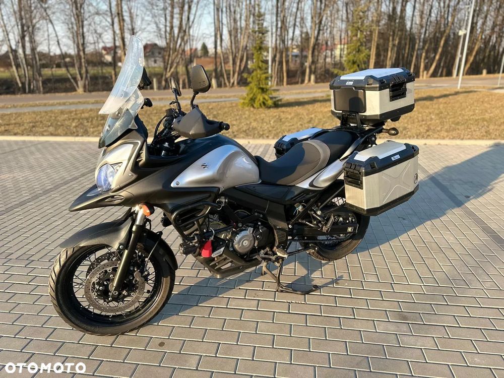 Suzuki V-STROM - 1