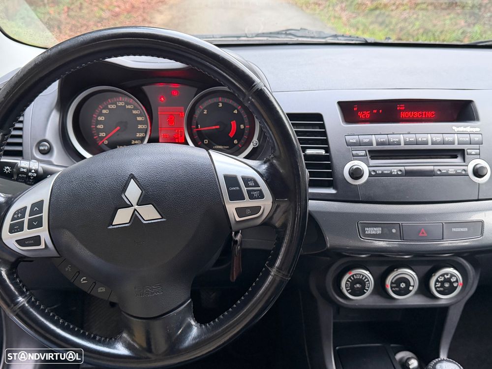 Mitsubishi Lancer 2.0 DI-D Intense + Pk Co. FPF - 43