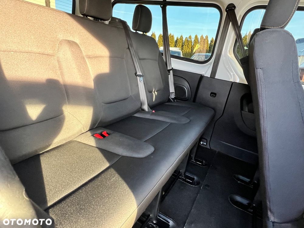 Renault Trafic Combi Expression - 25