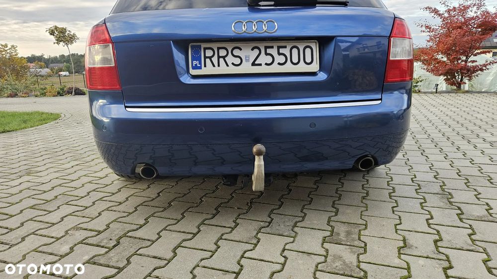 Audi A4 Avant 2.4 - 2