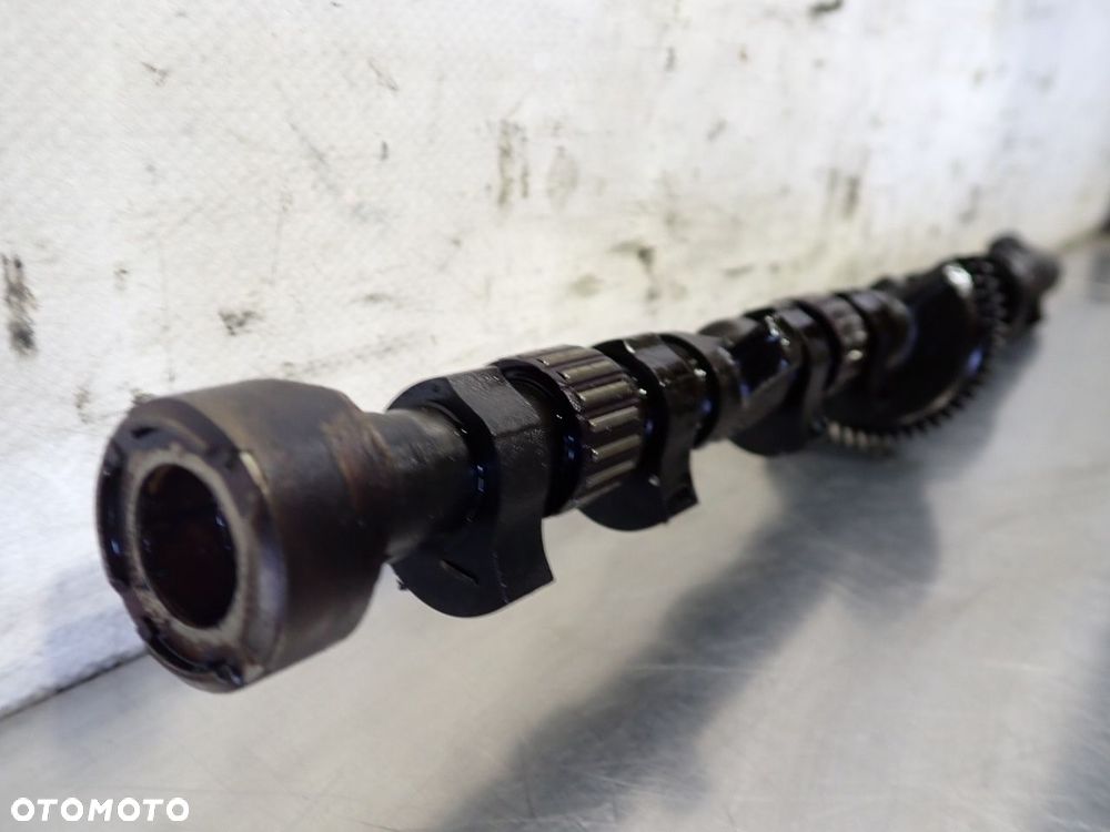 WAŁEK MIMOŚRODOWY BMW E90 320I - 5