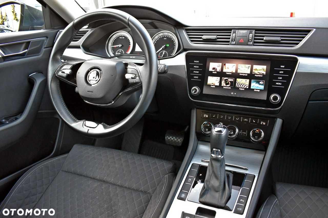 Skoda Superb 2.0 TDI Ambition DSG - 17