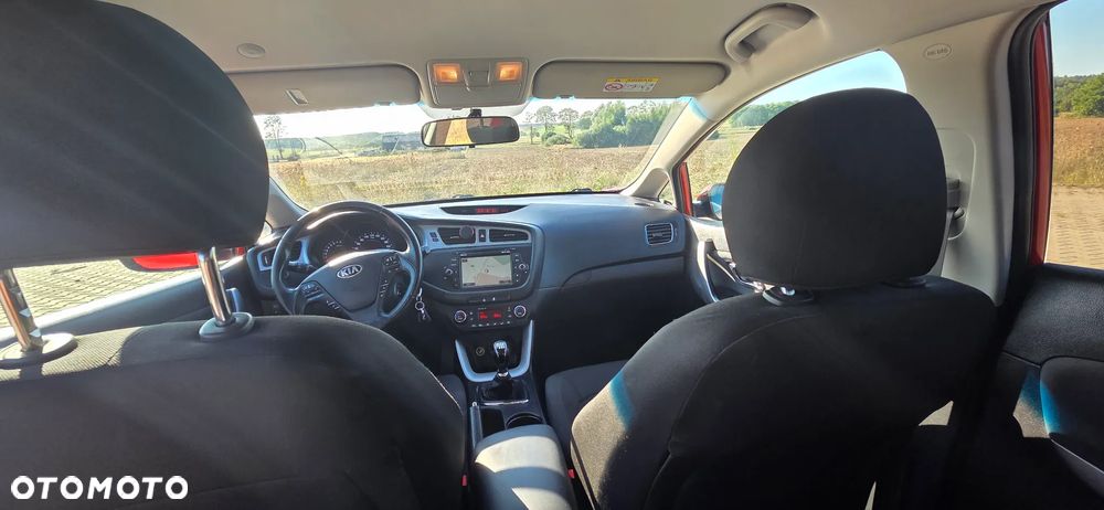 Kia Ceed 1.4 L - 19