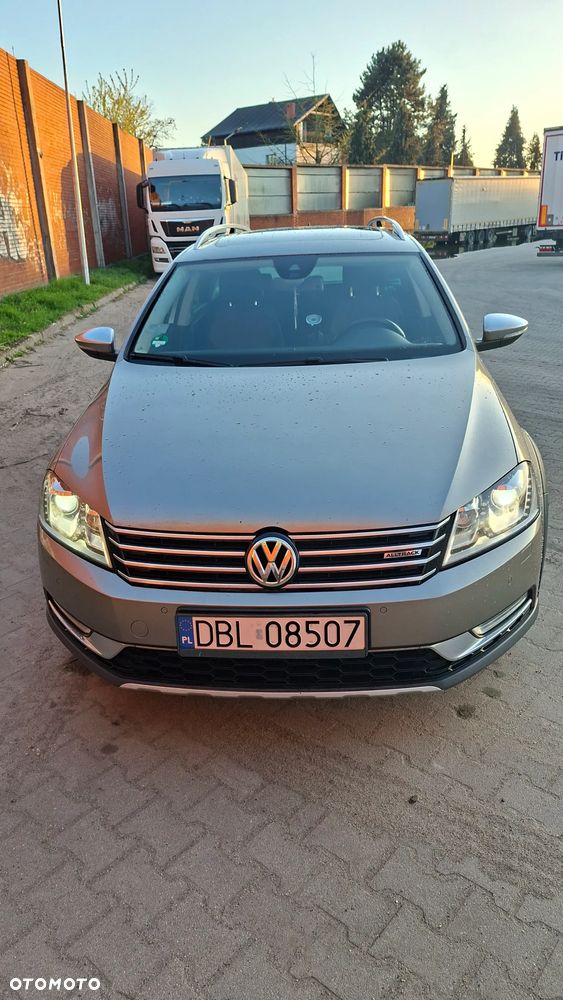 Volkswagen Passat 2.0 TDI 4Mot Highline DSG - 1